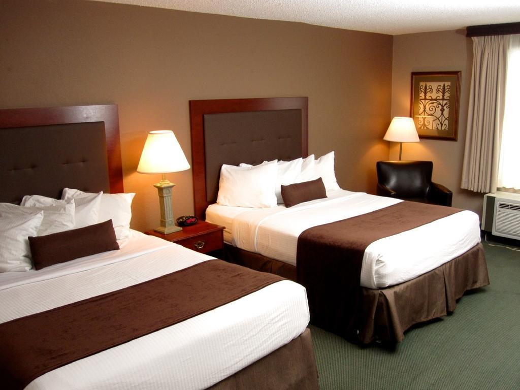 Hotel Baymont By Wyndham Mandan Bismarck Area Extérieur photo