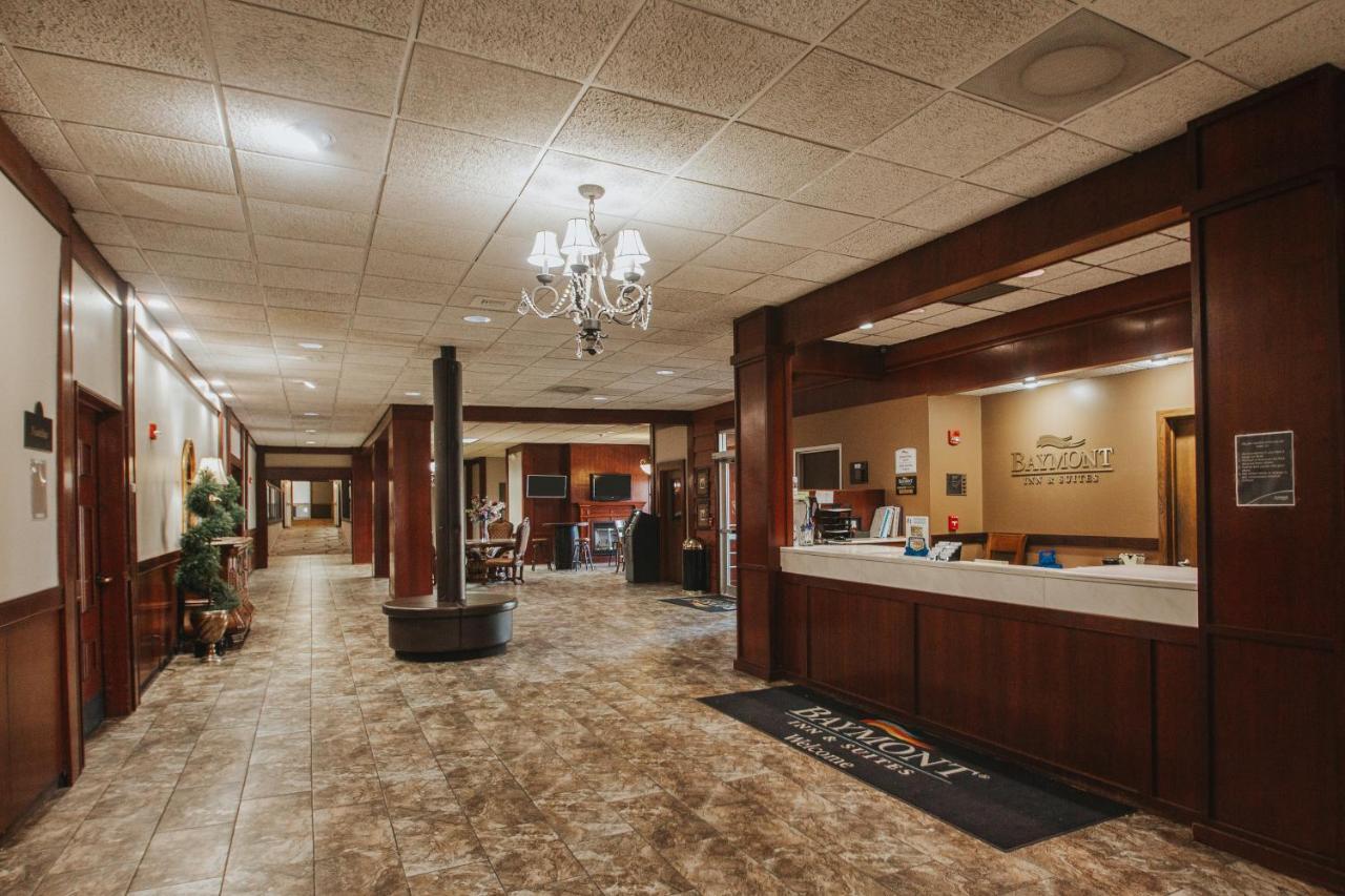 Hotel Baymont By Wyndham Mandan Bismarck Area Extérieur photo